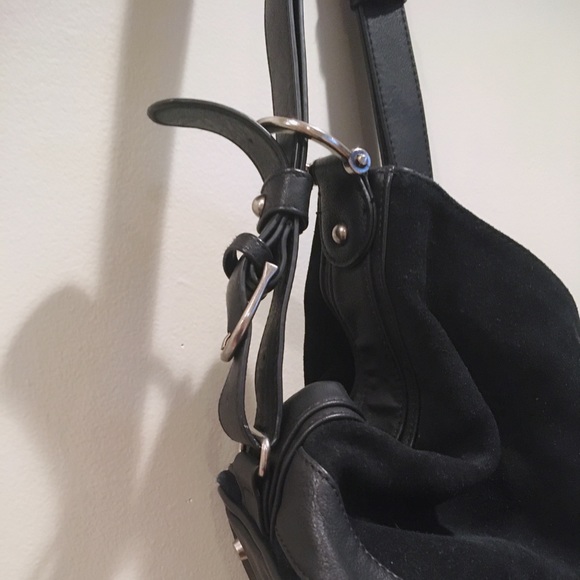 BDG Genuine Suede Bucket Bag - Picture 2 of 11